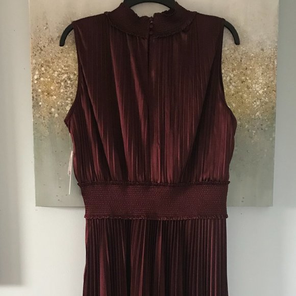 ✨HOST PICK✨Nanette Lepore High Neck Pleated Dress (NWT) - Picture 9 of 16
